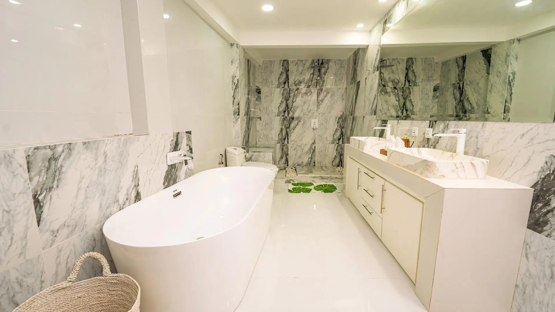 Spacious 3 Bedroom Villa With Private Pool And Billiards Seminyak  Indonesia