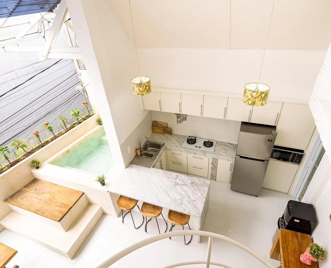Spacious 3 Bedroom Villa With Private Pool And Billiards Seminyak  0*, Seminyak (Bali)