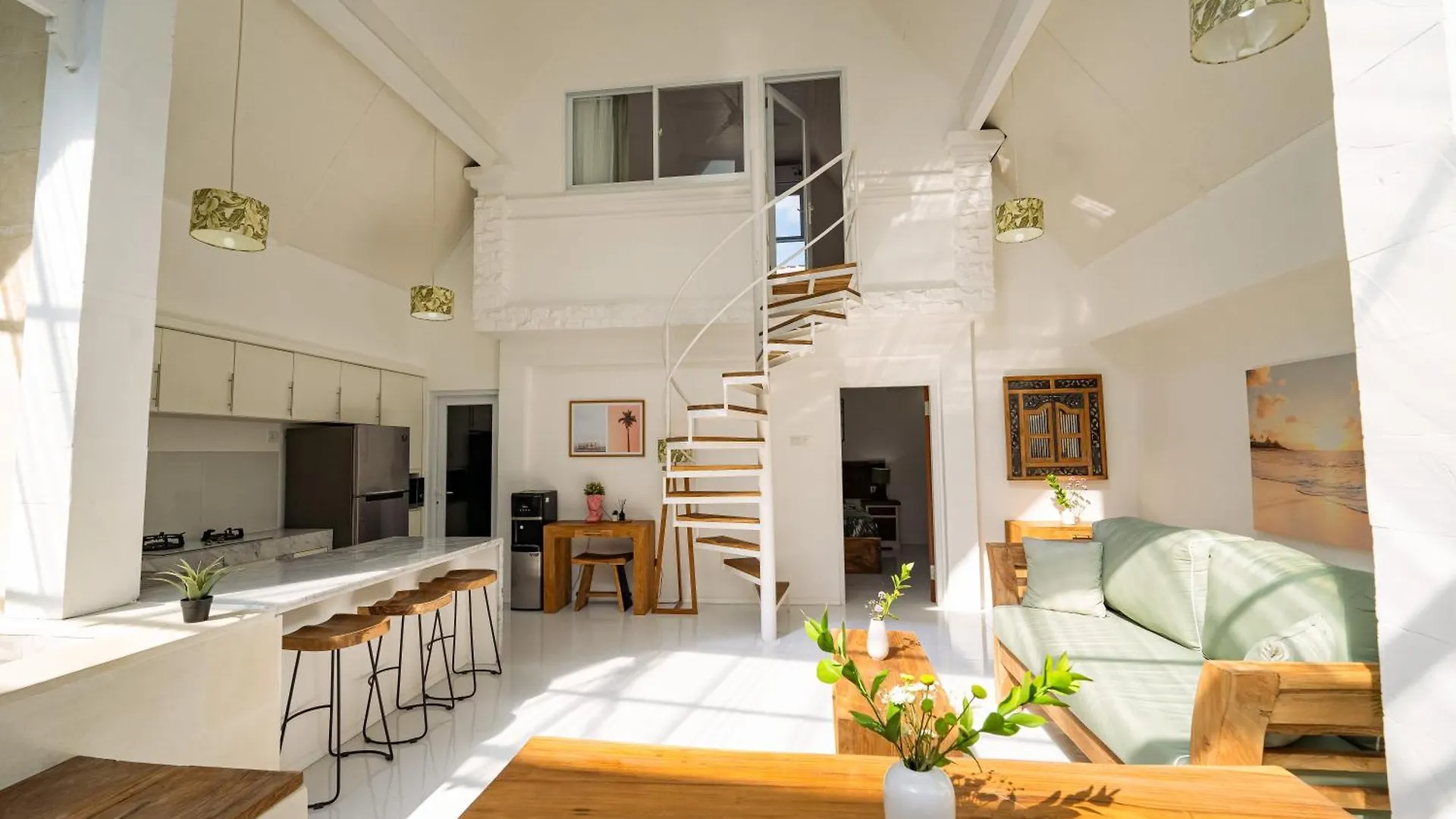 Spacious 3 Bedroom Villa With Private Pool And Billiards Seminyak